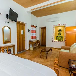 Master King Suite